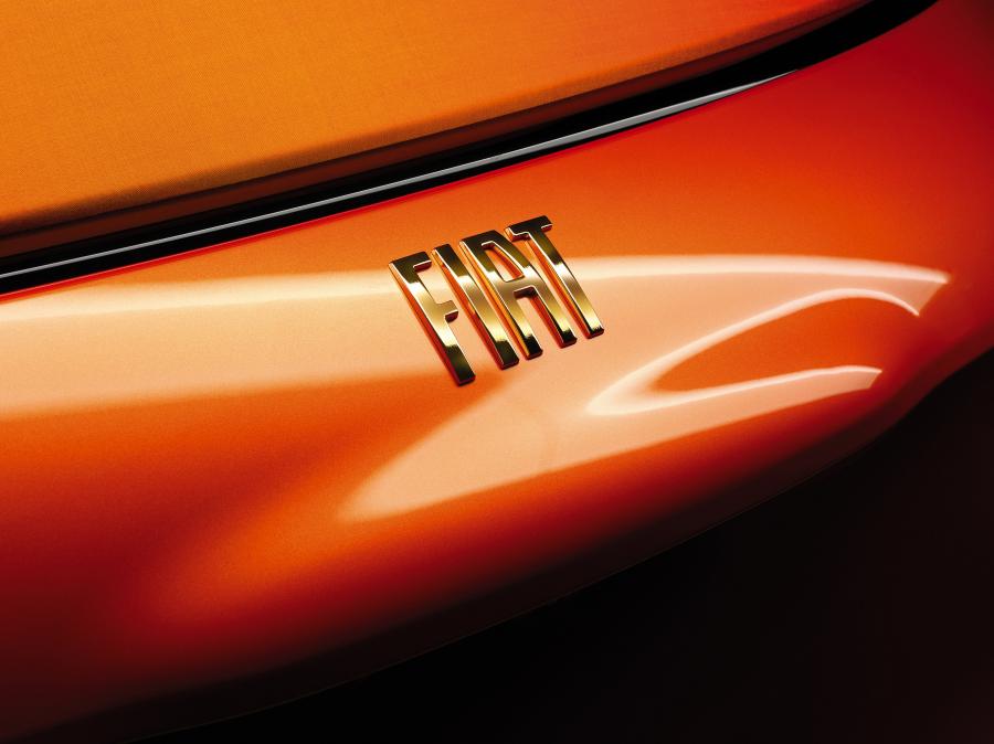 Логотип Fiat B.500 MAI TROPPO by Bvlgari 2020 года  (фото 7 из 15)